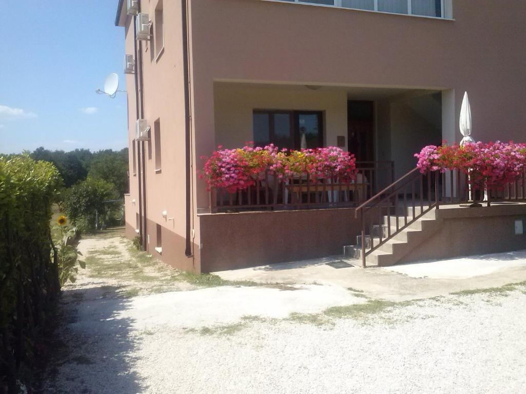 Pansion Ivanka Barac Medjugorje Exterior photo